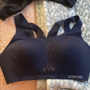 Victoria secret sports bra